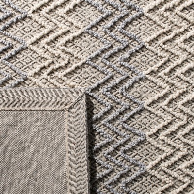 Hand-Tufted Wool Rectangular Area Rug in Gray and Off-White, 8' x 10'