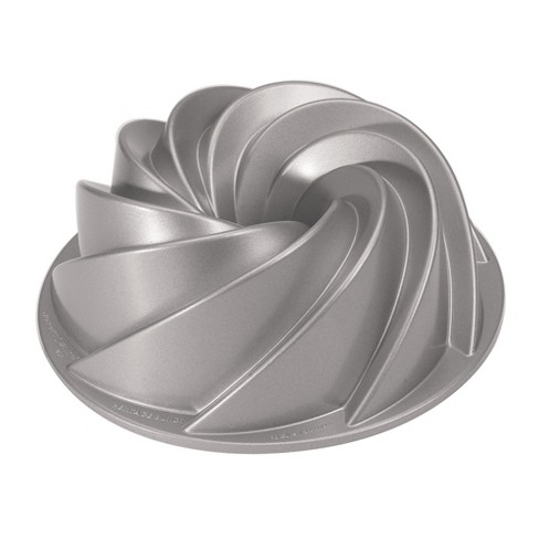 Nordic Ware Platinum Collection Heritage Bundt Pan