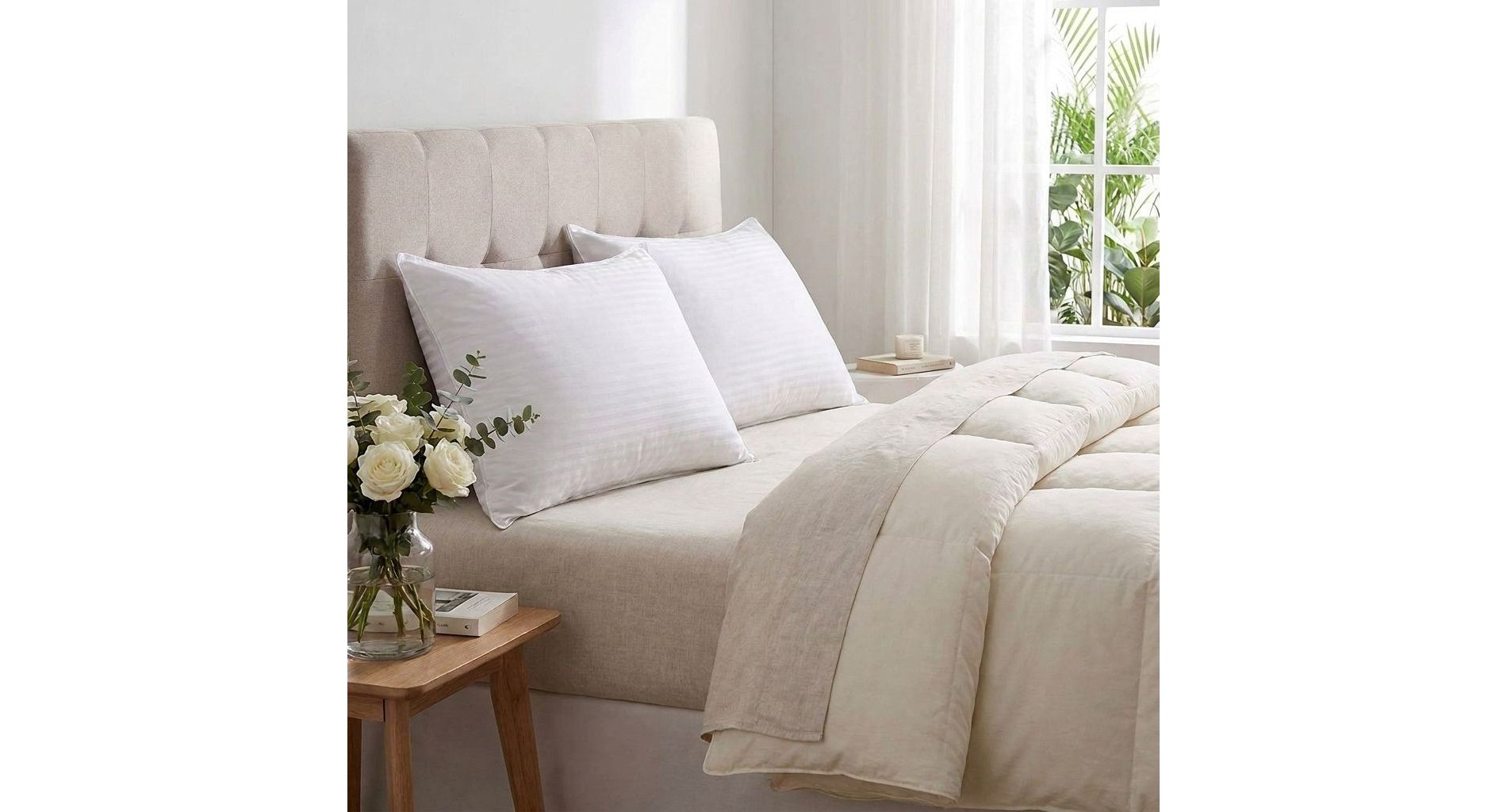Bed Pillows,Hotel Collection Bed Pillows Standard Size Set of 2 Pillows for Side and Back Sleepers, Soft Down Alternative Microfiber Filled Pillows
