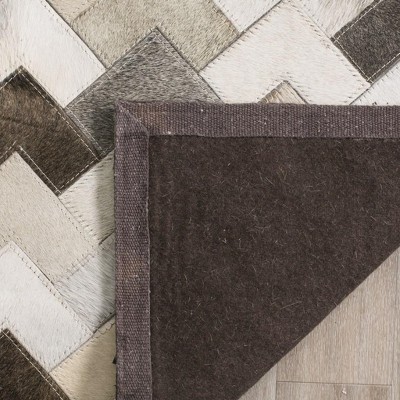 Gray Geometric Hand-Knotted Cowhide Area Rug, 4' x 6'