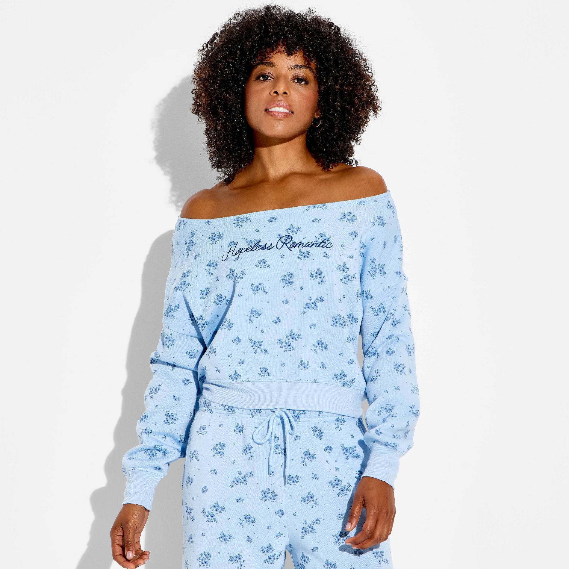 Women's Off the Shoulder Graphic Pullover Sweatshirt - Light Blue Floral