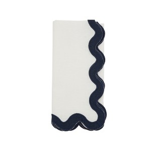 Saro Lifestyle 100% Linen Soft Hue Scallop Napkin (Set of 4) - 1 of 4