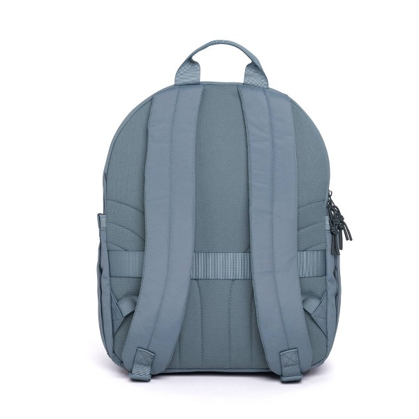 Mochila Altitude de 17" con compartimento para laptop y bolsillos 8