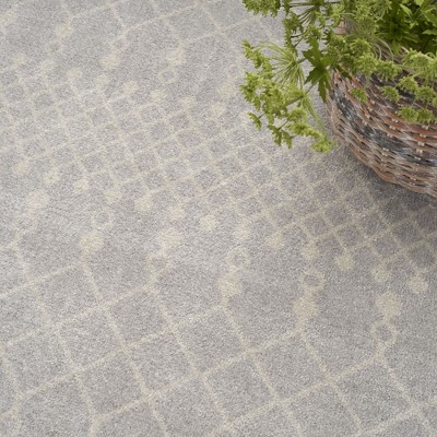 Gray Trellis Pattern Synthetic Rectangular 4' x 6' Washable Rug