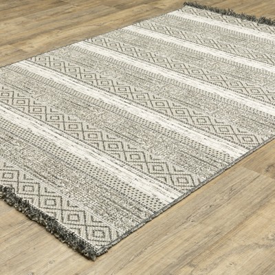Gillian Beige and Black Synthetic Flatwoven Area Rug 5'3" x 7'3"