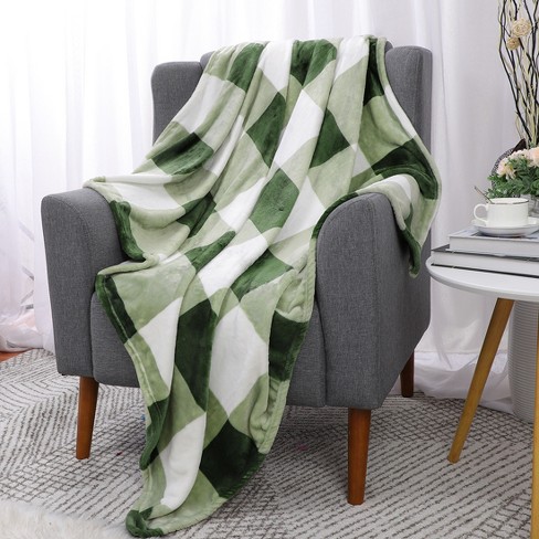 PiccoCasa Plaid Flannel Fleece Christmas Checker Lightweight Bed Blankets Green and White Throw 50