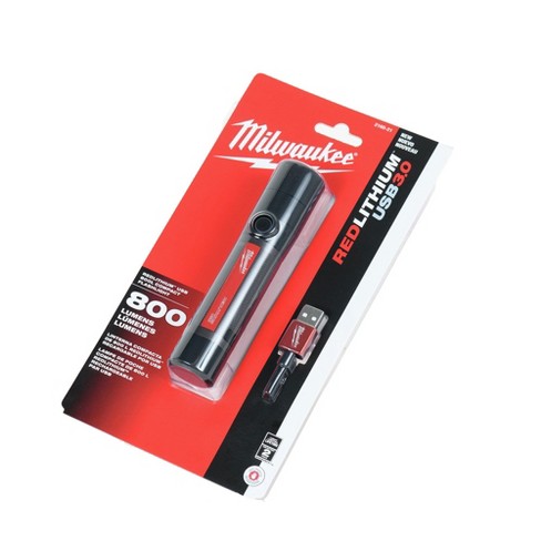 Milwaukee 800 lumen discount flashlight