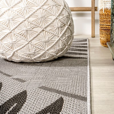 Havana Gray/Black Tropical Palm 4' x 6' Synthetic Area Rug