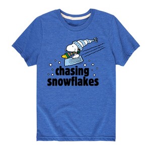 Boys' - Peanuts - Snoopy & Woodstock Chasing Snowflakes Christmas Short Sleeve Graphic T-Shirt - 1 of 4