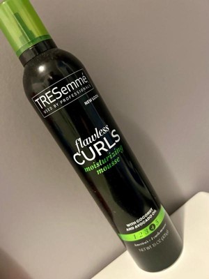 TRESemmé Flawless Curls Hair Mousse with Pro Lock Tech™ for 24H touchable  definition hair styling 298 g