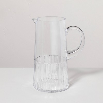 JoyJolt Beverage Serveware Glass Pitcher & 2 Lids - 68 oz