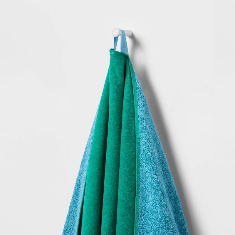 WOW Reversible Towel Green - Sun Squad&#8482;, 3 of 5