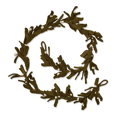 tagltd Mistletoe Wool Garland