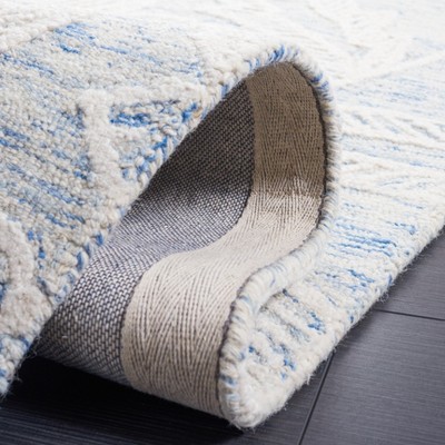 Hand-Tufted Jardin Floral Blue/Ivory Wool Runner Rug, 27"x7"
