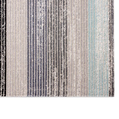 Gray and Blue Distressed Medallion Indoor/Outdoor Rug