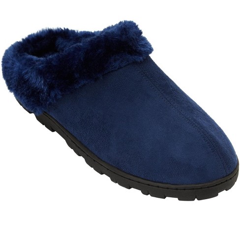 Uggs wide deals width slippers