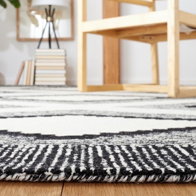 Casablanca Black and White Handmade Wool Shag Rug