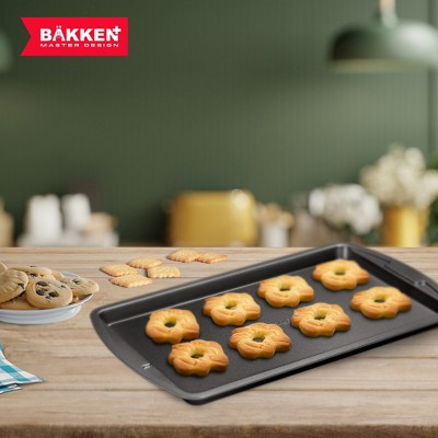 Gray Non-Stick Carbon Steel 3-Piece Cookie Sheet Set