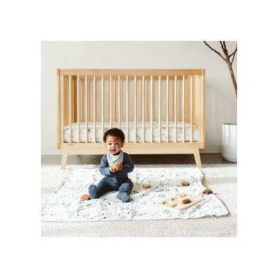 Natural Beechwood 3-in-1 Convertible Crib with Adjustable Height