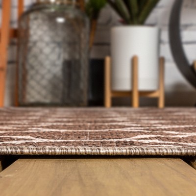 Espresso Taupe Trellis 5' x 8' Synthetic Indoor/Outdoor Rug