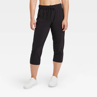 sweat capris with pockets