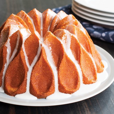 Gold Aluminum Non-Stick Crown Bundt Cake Pan