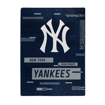 MLB New York Yankees Digitized 60 x 80 Raschel Throw Blanket