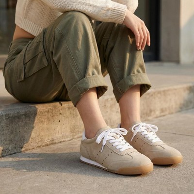 Женские кроссовки CUSHIONAIRE Topcat 100% Genuine Leather Suede Sneakers for Women, Lightweight Everyday Casual Womens Shoes with Retro Style, BISCUIT 9 — фото 5