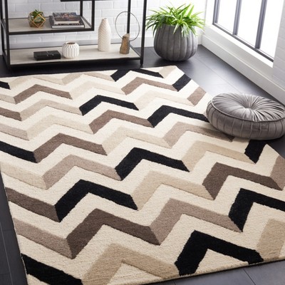Handmade Black and Beige Wool Tufted 4' x 6' Area Rug