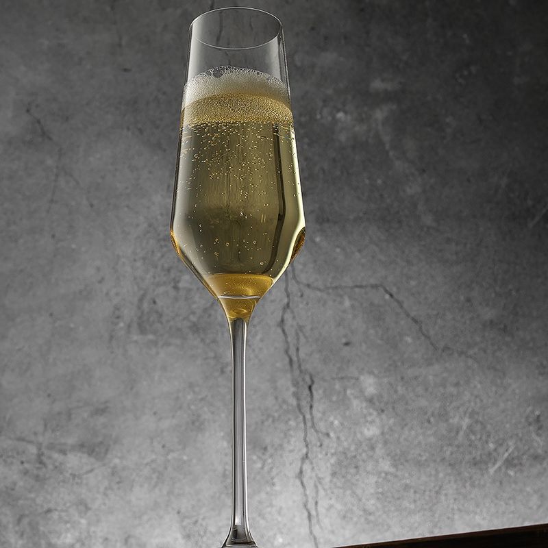 JoyJolt Layla Crystal Champagne Flute Glasses - Set of 4 Champagne Glasses – 6.7 oz, 3 of 8