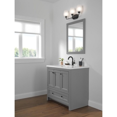 Elegant Modern Bronze Single Hole Bathroom Faucet with ADA Compliance