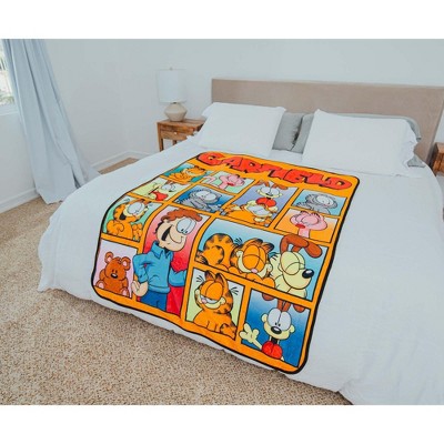 Garfield and Friends Colorful Fleece Throw Blanket 45 x 60 Inches