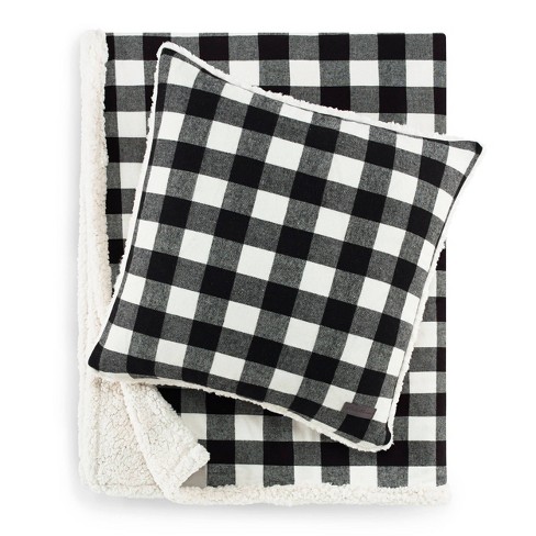 White blanket discount and pillow set