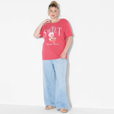 Women's Strawberry Shortcake Short Sleeve Graphic T-Shirt - Cherry Red