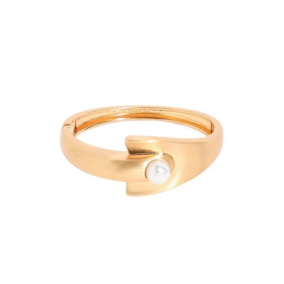 SOHI Women's California Gold Metallic Asymetrical Bracelet
