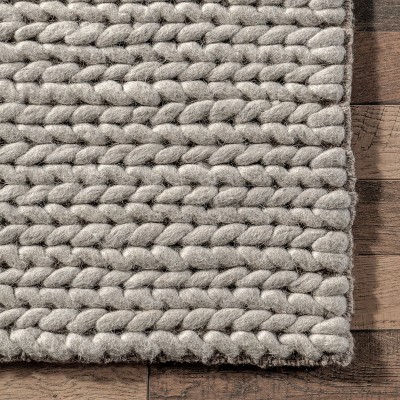 Hand-Tufted Light Grey Wool Blend 8' x 10' Oval Area Rug