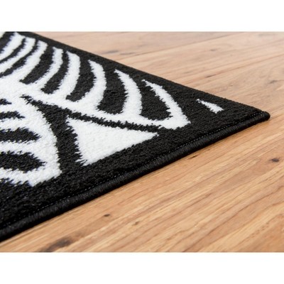 Black and Ivory Art Deco Floral Motif Area Rug, 5 x 8 ft