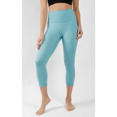 Danskin Capri Pants With Pockets