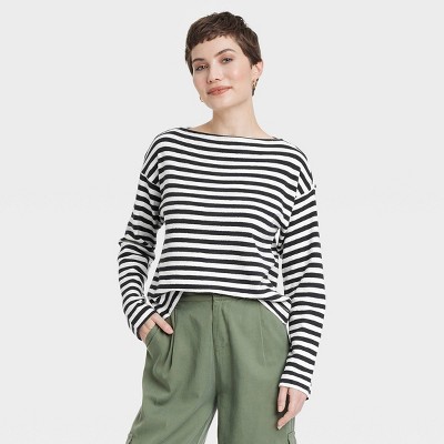 Women's Long Sleeve Boat Neck T-Shirt - Universal Thread™