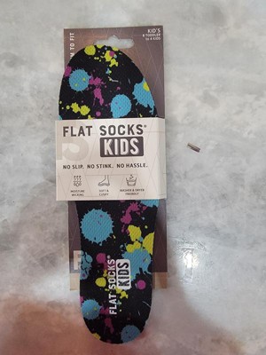 Why Won't My Child Wear Socks? – FLAT SOCKS