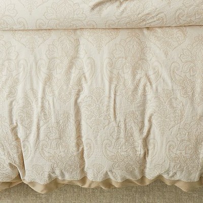 damask pattern cream