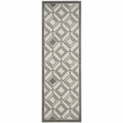 Amherst AMT433 Power Loomed Indoor Rug -Safavieh