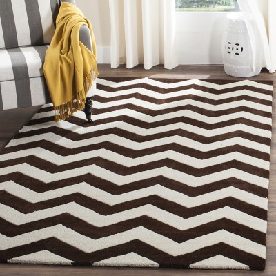 Hand-Tufted Dark Grey and Ivory Wool Zigzag Area Rug, 5' x 8'