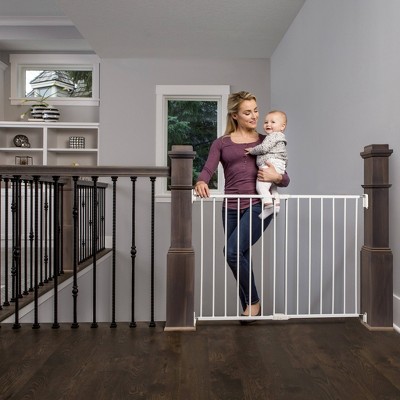 White Adjustable Metal Stairway Safety Gate
