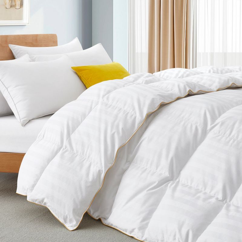 Puredown Premium White Goose Down Comforter Duvet Insert, Luxury and Comfort in One, 1 of 9