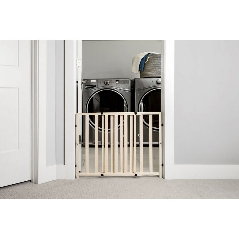 Regalo Wooden Expandable Safety Gate, 3 of 12