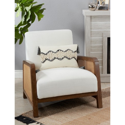 What Size Pillow for Accent Chair?