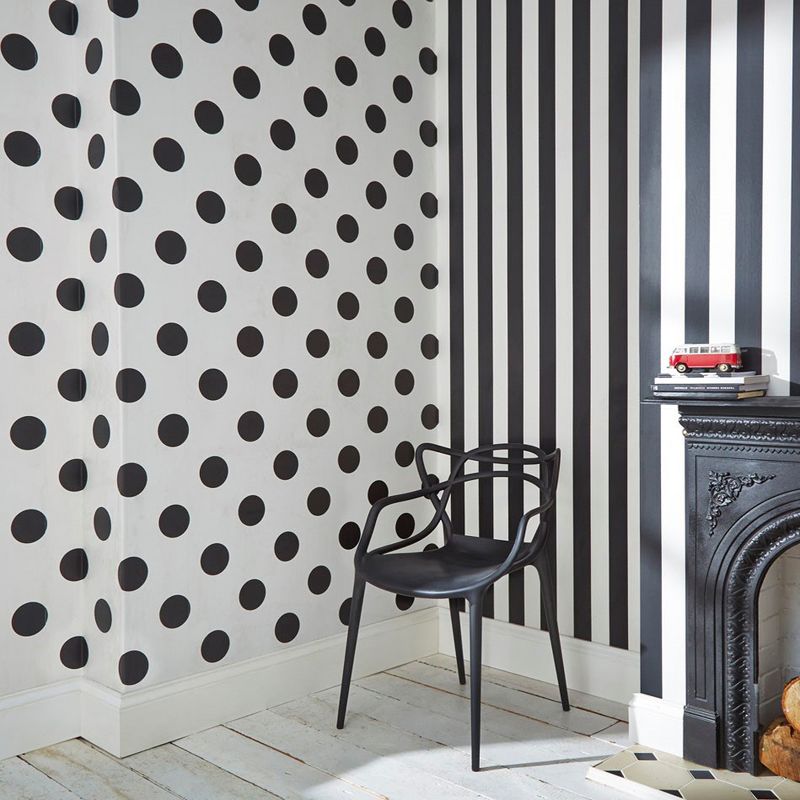 Black and White Monochrome Stripe Wallpaper, 2 of 5