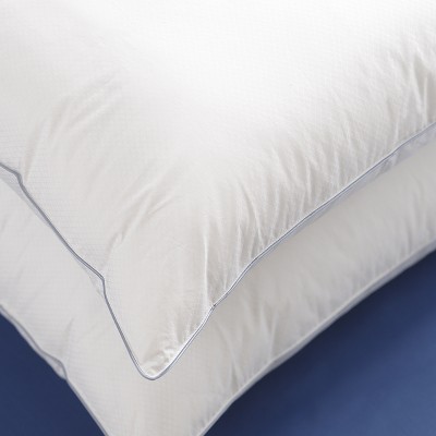White Jumbo Thermoregulating Hypoallergenic Polyester Pillow