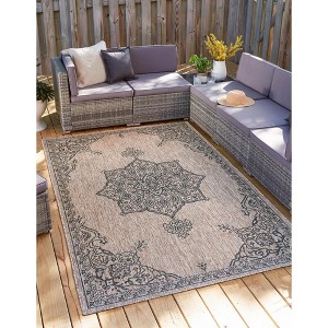 Unique Loom Outdoor Traditional Antique Medallion Woven Area Rug - 1 of 4